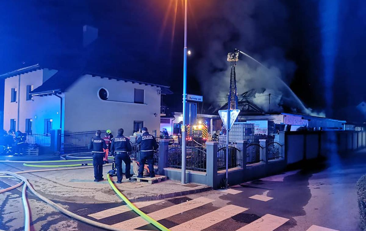 gasilci | V požaru so sodelovali gasilci iz petih prostovoljnih gasilskih društev. (Foto: PGD Sinja Gorica)