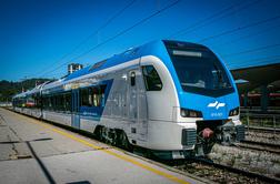 Zaradi iztirjenja zaprta železniška proga na odseku Kresnice-Litija