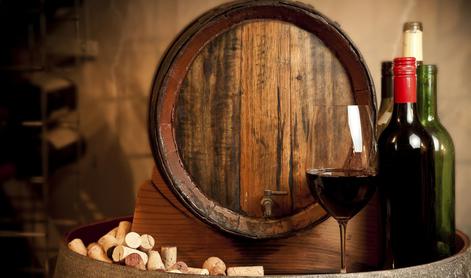 Je vino boljše iz steklenice s plutovinastim ali navojnim zamaškom?