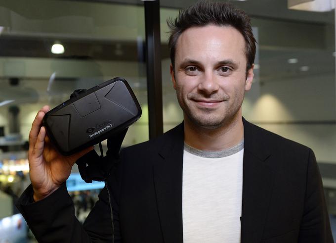 Luckeyju je pri zagonu kampanje za Oculus Rift pomagal podjetnik Brendan Iribe (na fotografiji), ki je v prikazovalnik navidezne resničnosti vložil precej svojega denarja. Skupaj sta ustanovila tudi podjetje Oculus VR. Direktor podjetja je postal Iribe. | Foto: Reuters
