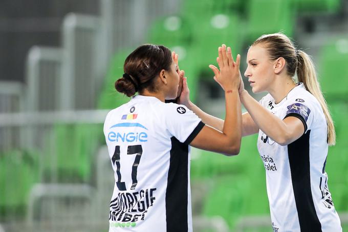 V reprezentanco sta se vrnili Barbara Lazović in Elizabeth Omoregie. | Foto: Matic Klanšek Velej/Sportida