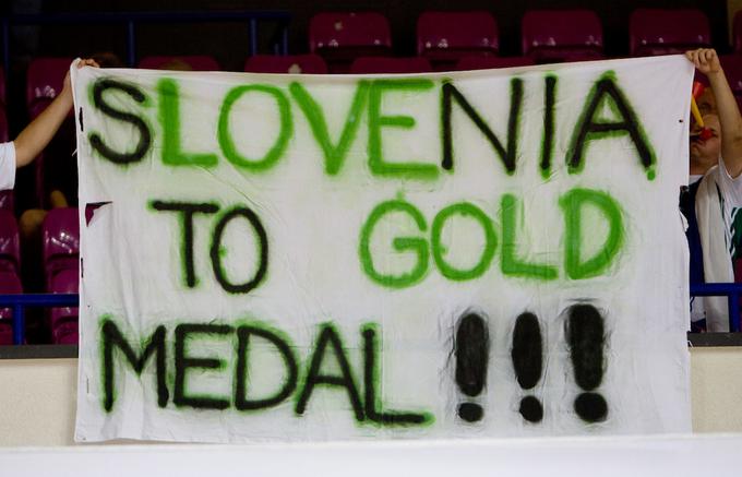 Napovedoval se je boj za medalje in slovenski navijači so ga dobili. | Foto: Vid Ponikvar