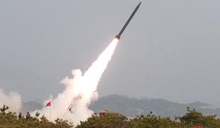 Pjongjang po navedbah Seula znova izstrelil izstrelka