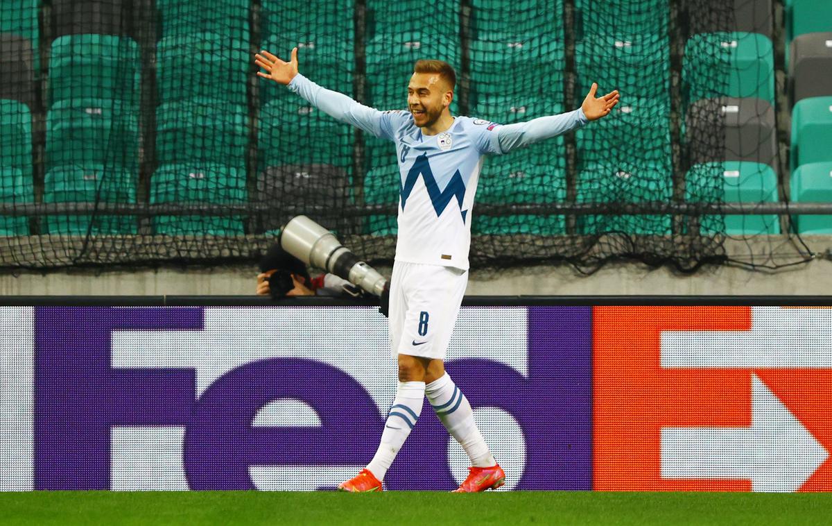 Sandi Lovrić | Sandri Lovrić je na gol proti Hrvaški že pozabil. V mislih ima samo Ruse. | Foto Reuters