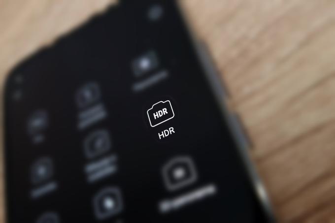 Način HDR imajo v privzeti aplikaciji kamere oziroma fotoaparata danes že tako rekoč vsi sodobni pametni telefoni.  | Foto: Matic Tomšič