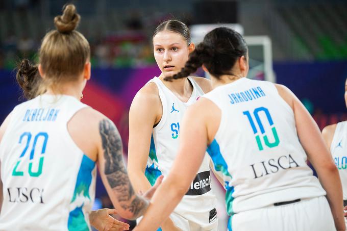 slovenska ženska košarkarska reprezentanca Slovenija : Francija Ajša Sivka | Foto: Siniša Kanižaj/Sportida