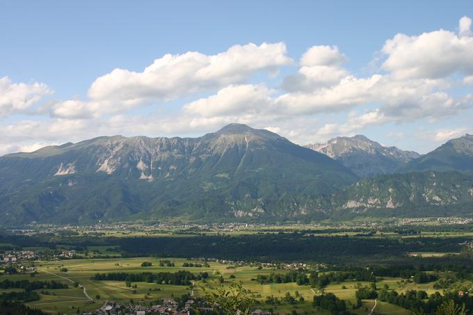 Panorama vasi pod Stolom iz arhiva Zavoda za turizem in kulturo Žirovnica | Foto: Alpe Adria Karavanke/Karawanken
