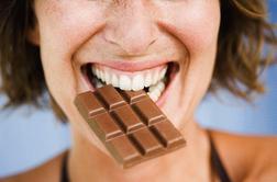 Redno prehranjevanje s čokolado ne redi!