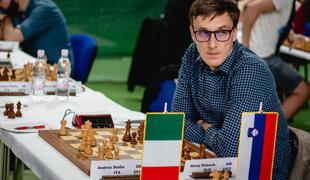 Šebenik zmagal v 5. krogu šahovskega EP