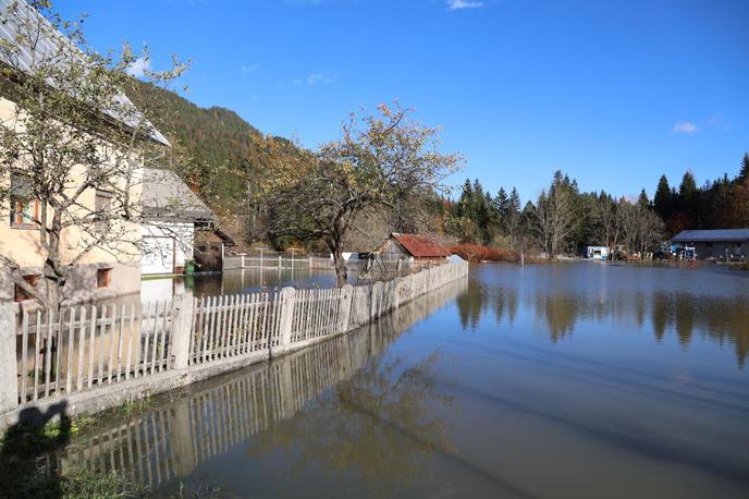 Rateče poplava | Vodo prečrpavajo z zmogljivostjo 900 kubičnih metrov na uro. | Foto Občina Kranjska Gora