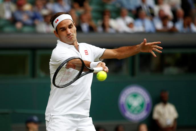 Roger Federer | Roger Federer je Mattea Berrettinija premagal le po dobri uri igre. | Foto Reuters