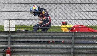 Alonso najhitrejši, Vettel razbil bolid