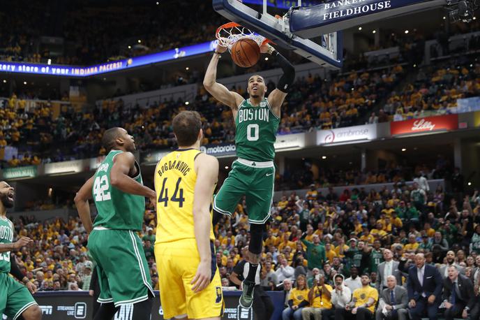 Boston Celtics - Indiana Pacers | Boston Celtics so s 4:0 v zmagah odpravili Indiano in se že uvrstili v polfinale vzhodne konference lige NBA. | Foto Reuters