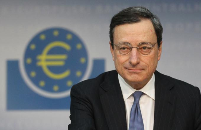 Zaradi po njegovem mnenju nezakonite zaplembe informacij ECB je pri Vrhovnem državnem tožilstvu in Evropski komisiji protestiral tudi predsednik ECB Mario Draghi. | Foto: Reuters