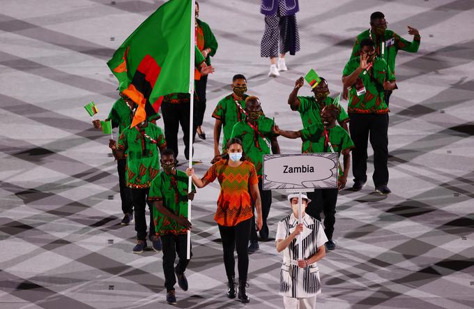 Paljkovi je na letošnjem odprtju olimpijskih iger v Tokiu pripadla čast nošenja zambijske zastave. | Foto: Guliverimage/Vladimir Fedorenko
