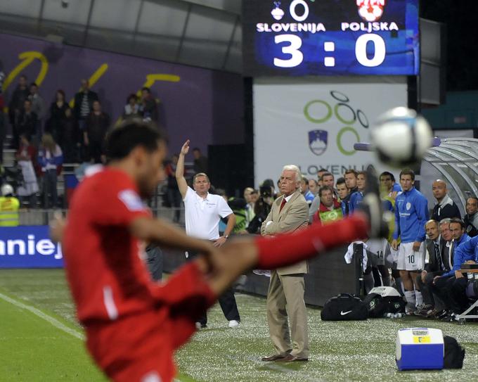 Ko je 9. septembra 2009, ravno na njegov 48. rojstni dan, Slovenija v Ljudskem vrtu premagala Poljsko s 3:0, je naredila pomemben korak v boju za preboj na SP 2010.  | Foto: Reuters