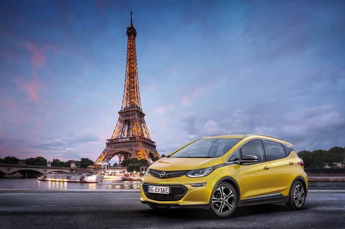 General Motors je električni avtomobil najprej namenil Chevroletu. Opel ampera-e je evropska različica Chevroletovega bolta. Opel z njo vstopa na cesto električne mobilnosti. | Foto: Opel