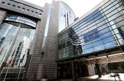 Bruselj pozval Sodišče EU k denarni kazni za Poljsko