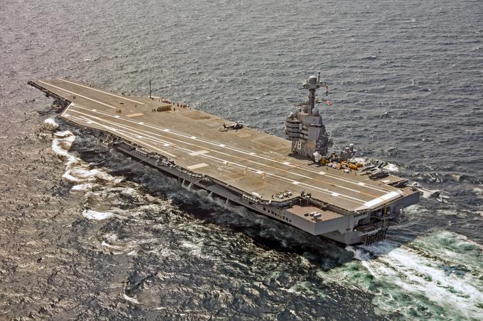 Gigantska ladja je Američane nazadnje stala okrog 13 milijard dolarjev, v floti pa bo nadomestila ladjo USS Enterprise. | Foto: Mornarica ZDA
