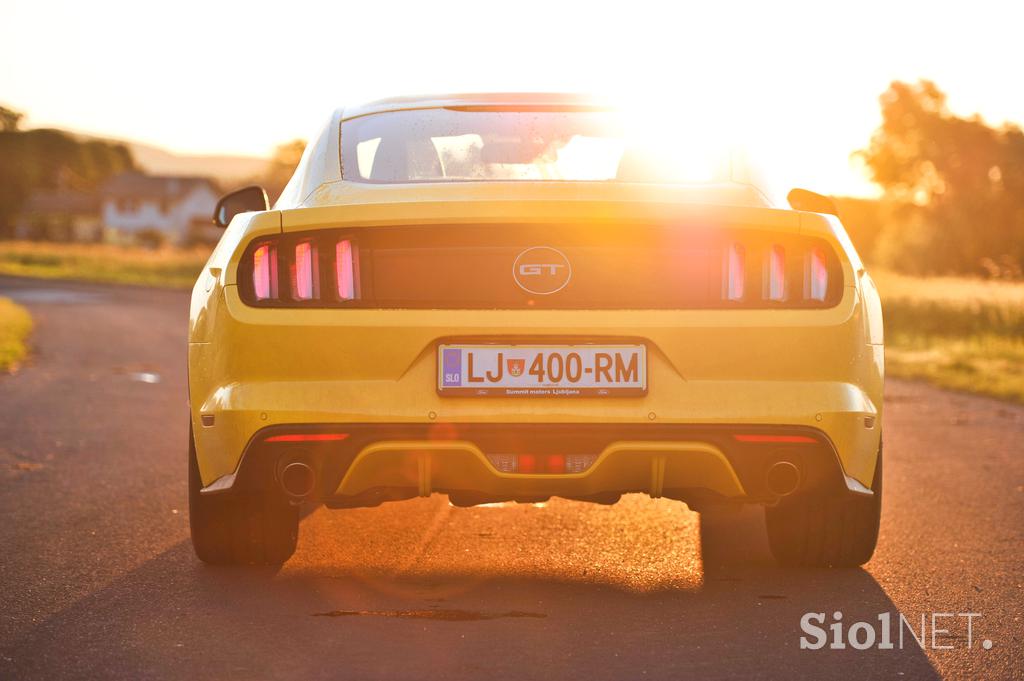 Ford mustang V8 5,0 - fotogalerija testnega vozila