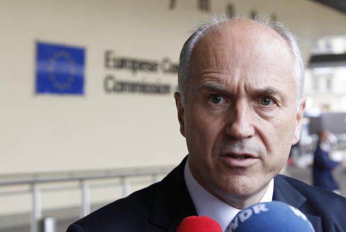 V prvih dveh letih mandata visokega predstavnika mednarodne skupnosti v Bosni in Hercegovini je bil Valentin Inzko tudi posebni odposlanec Evropske unije za to državo. | Foto: Reuters