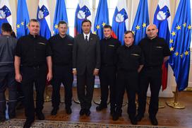 Borut Pahor sprejel gasilce