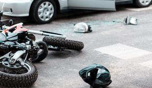 V prometni nesreči v Šentjanžu umrl 35-letni motorist