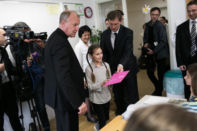 Predsednik vlade je obiskal Osnovno šolo Alojzija Šuštarja. | Foto: 
