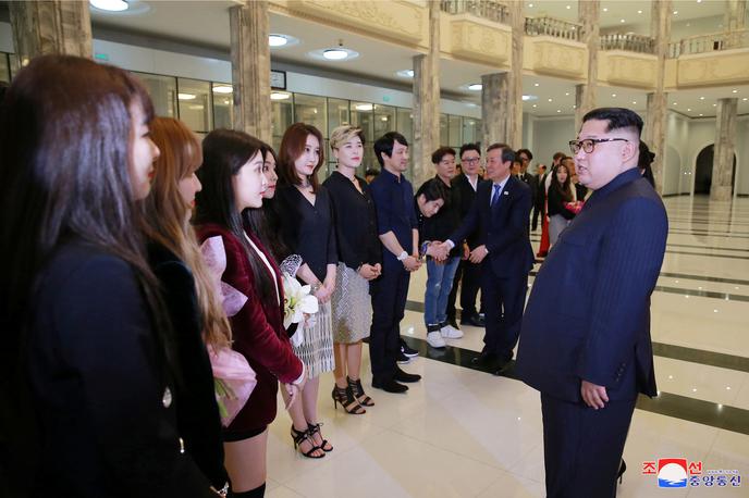 REd Velvet Kim Jong Un | Foto Reuters