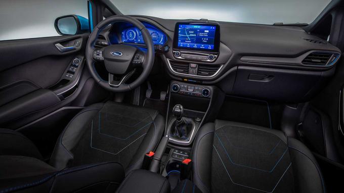 V notranjosti so novi 12,3-palčni digitalni merilniki, ki so enaki kot tisti iz pume. | Foto: Ford
