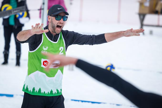 Prejšnji konec tedna na Krvavcu so osvojili naslov državnih prvakov v odbojki na snegu. | Foto: Kolektiff/OZS