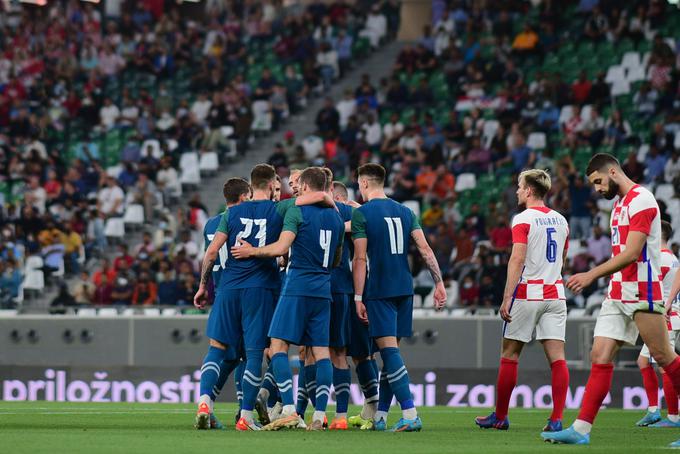 Slovenija je v soboto remizirala proti aktualnim svetovnim podprvakom Hrvaški (1:1), tri dni pozneje pa je ostala neporažena še proti gostitelju SP 2022 Katarju (0:0). | Foto: Nogometna zveza Slovenije