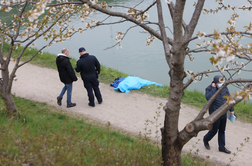 Moškemu zdrsnilo v reko Dravo, truplo našli uro kasneje