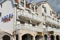 Hotel v Budvi, kjer so se zastrupili tudi Slovenci, zaprli že osmič
