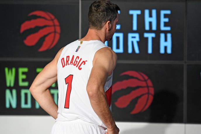 Goran Dragić | Goran Dragić za nedoločen čas zapušča Toronto Raptors. | Foto Reuters