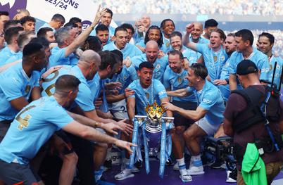 Manchester City ubranil naslov in postavil nov rekord