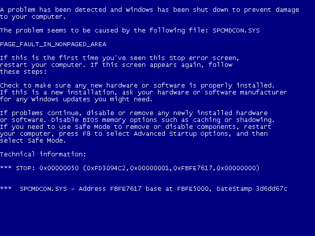 Windows XP se niso sesuvali niti približno toliko pogosto kot trije novejši komercialni predhodniki (Windows ME, Windows 98, Windows 95). Uporabniki smo ta prizor, imenovan tudi modri zaslon smrti, ki je sporočal, da je šlo nekaj narobe, videli veliko manjkrat. | Foto: 