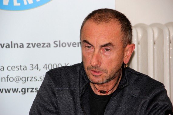 Klemen Volontar svetuje, da pred odhodom v gore natančno preverite vremensko napoved in lavinska opozorila in se opremite primerno zimskim razmeram. | Foto: 