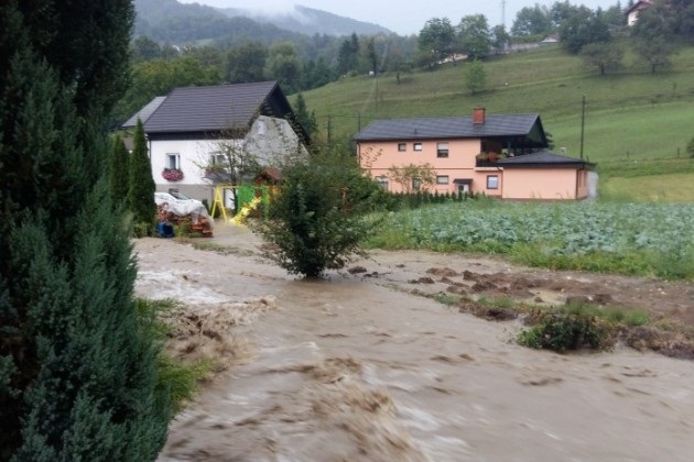 Posledice neurja v Hrastniku | Foto: STA ,