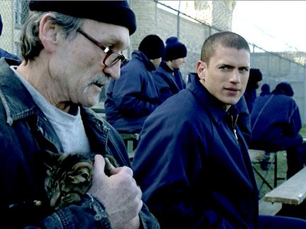 TV-serija Prison BReak (Beg iz zapora) je v prvi sezoni namigovala, da je zapornik Charles Westmoreland (levo) v resnici pravi D. B. Cooper. | Foto: IMDb