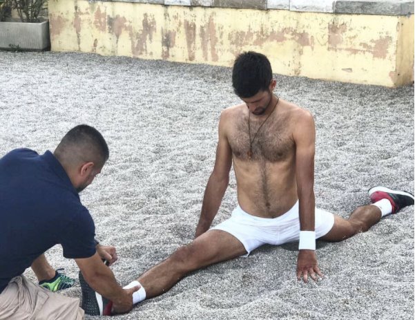 Novak Đoković komaj čaka, da se bo vrnil na teniška igrišča. | Foto: Instagram/Getty Images