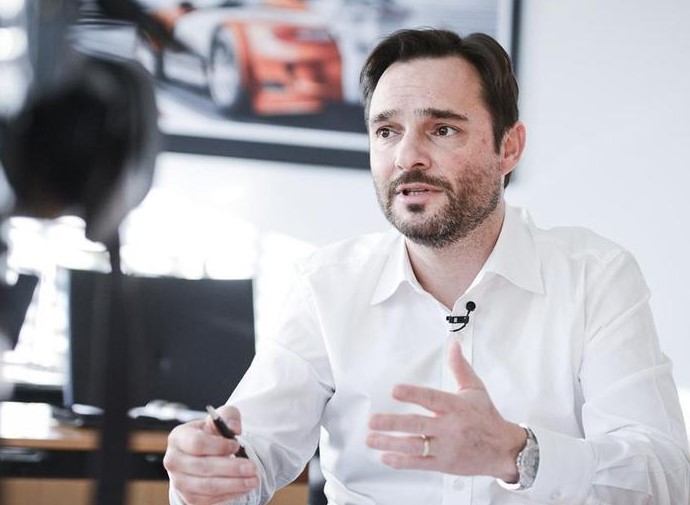 Danilo Ferjančič, generalni direktor Porsche Slovenija, tudi letos pričakuje poslovno rekordno leto. | Foto: 