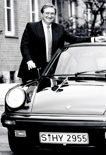 Peter Schutz je umrl pri starosti 87 let. Bil je prvi Američan za krmilom Porscheja in eden najpomembnejših izvršnih predsednikov v zgodovini Porscheja. | Foto: Porsche