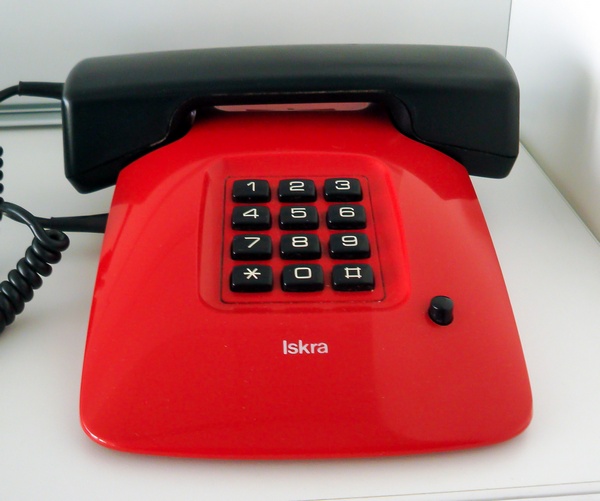 V Iskratelu je bil del ekipe, ki je oblikovala legendarni telefon Fitipaldi.
