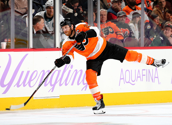 Claude Giroux je poskrbel za tri podaje Letalcev iz Philadelphie. | Foto: Getty Images