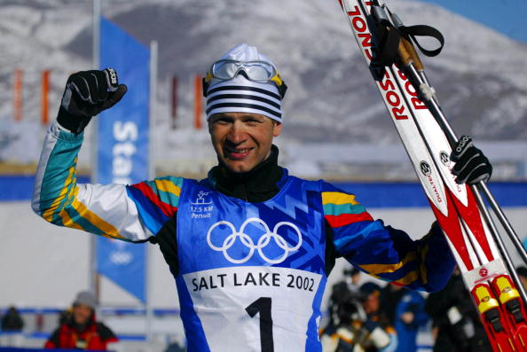 Norveški biatlonec Ole Einard Bjoerndalen se je v zgodovino zapisal s 13 olimpijskimi medaljami. Toliko jih ima tudi norveška smučarska tekačica Marit Bjoergen, a so manj žlahtnega leska. | Foto: Getty Images
