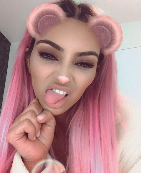 Mnoge zvezdnice, med njimi tudi Kim Kardashian, zelo rade uporabljajo filtre. Miran opozarja, da je s filtri vendarle smiselno delati preudarno. | Foto: Instagram/Getty Images