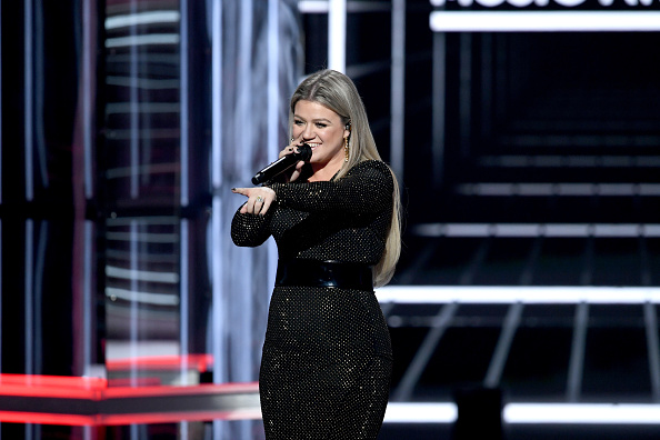 Kelly Clarkson je v zadnjih mesecih močno shujšala. | Foto: Getty Images