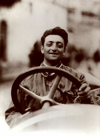 Enzo Ferrari je med letoma 1920 in 1928 odpeljal 22 dirk za veliko nagrado in šestkrat zmagal. | Foto: Thomas Hilmes/Wikimedia Commons