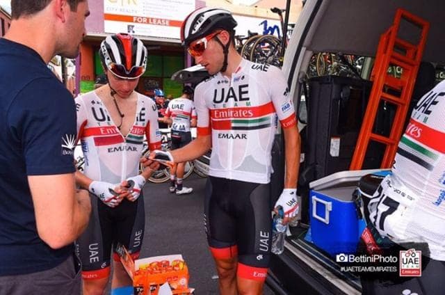 Tadej Pogačar je z novo sezono vstopil v svet kolesarstva na najvišji ravni. V dresu UAE Emirates se odlično počuti. Tudi s svojim debitantskim nastopom je za zdaj zelo zadovoljen. | Foto: 